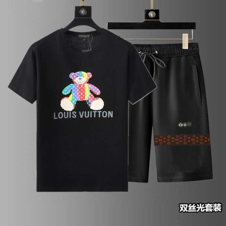 Picture of LV Shirt Pant Suits _SKULVS-XL12yn32523737